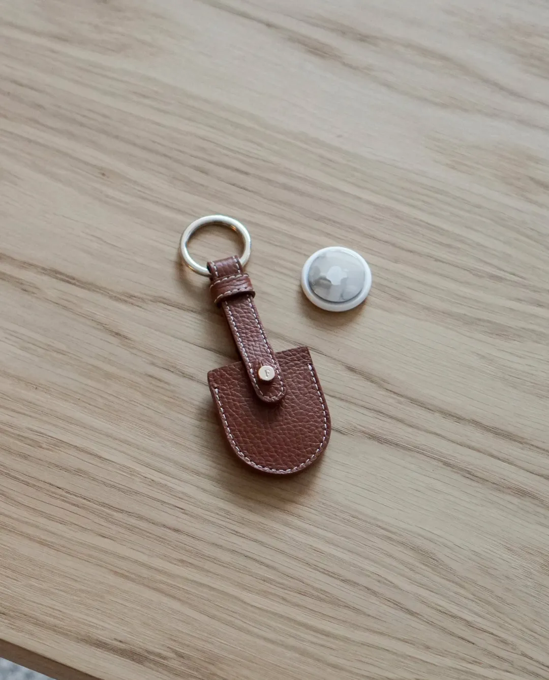 airy_keyring_leather_cogn_5.webp Airy Keyring Leather ^Flattered Clearance