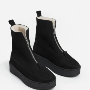 Amelia Suede ^Flattered Best