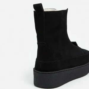 Amelia Suede ^Flattered Best