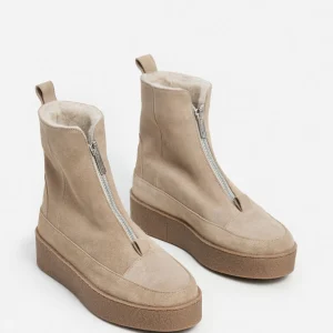 Amelia Suede ^Flattered Best