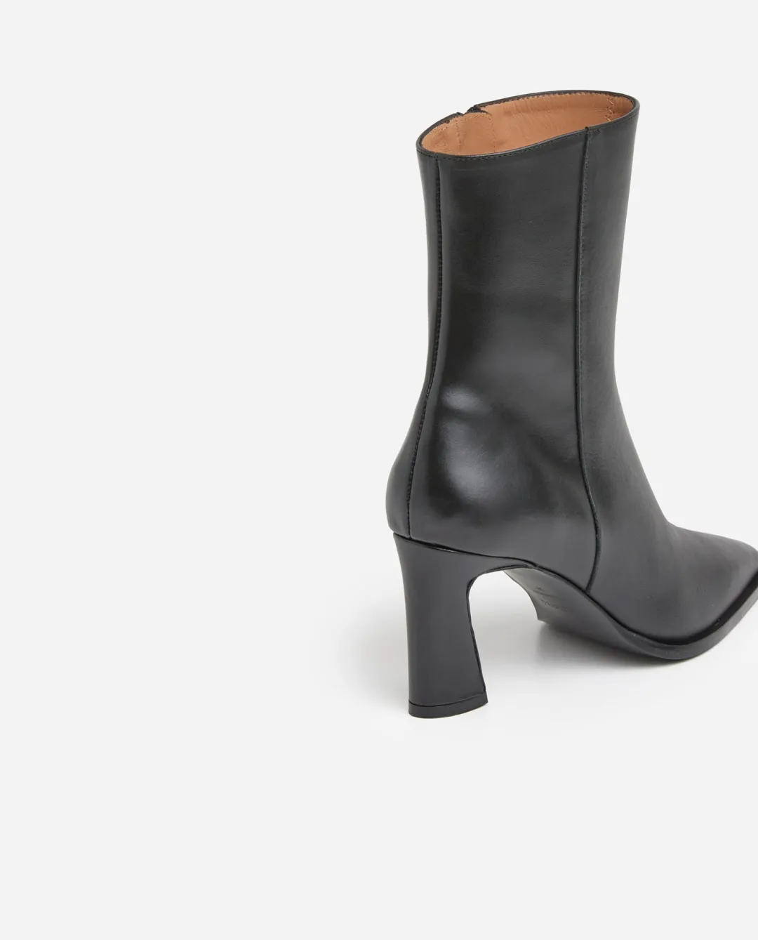 anita_leather_black_3.webp Anita Leather ^Flattered Cheap
