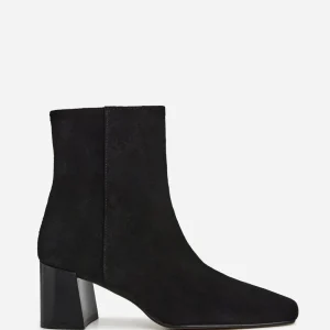 Cay Suede ^Flattered Online