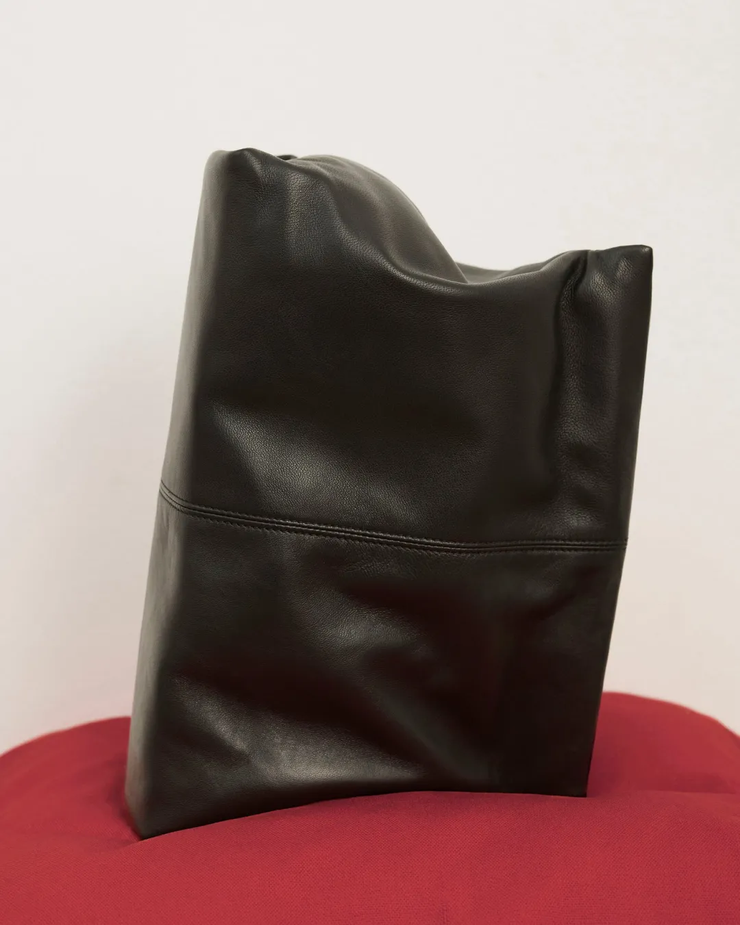 clay_clutch_leather_black_6.webp Clay Clutch Leather ^Flattered New