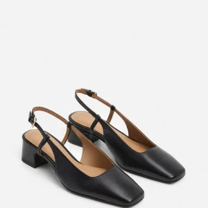 Elin Leather ^Flattered Hot