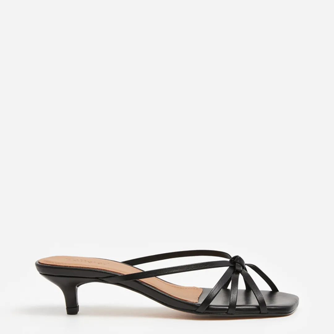 eunisa_leather_black_0.webp Eunisa Leather ^Flattered Shop