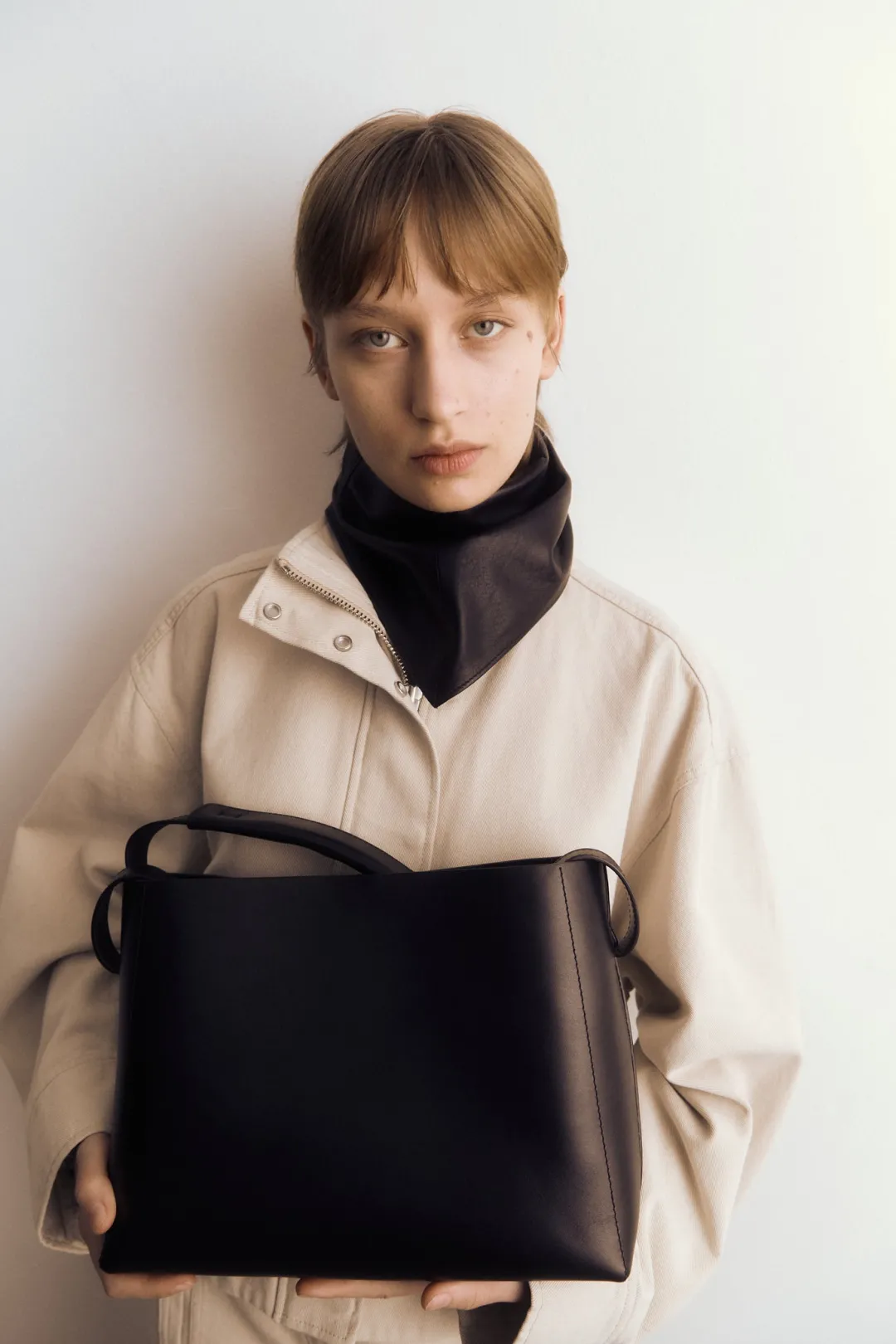 hedda_grande_handbag_leat_7.webp Hedda Grande Handbag Leather ^Flattered Online
