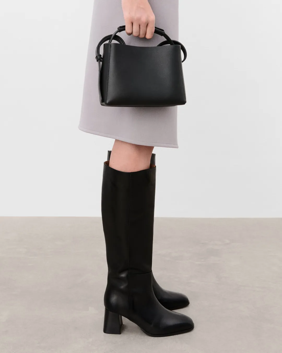 hedda_mini_handbag_leathe_2-1.webp Hedda Mini Handbag Leather ^Flattered Flash Sale