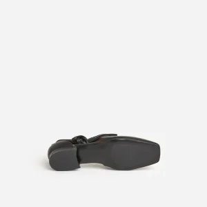 Nancy Leather ^Flattered Online