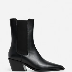 Sandra Leather ^Flattered Online