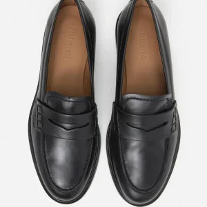 Sara Leather ^Flattered Fashion