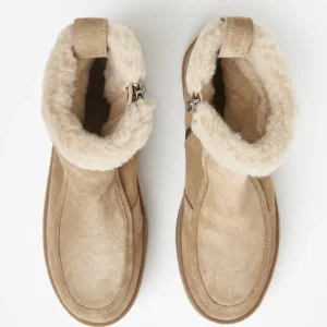 Simone Suede ^Flattered New